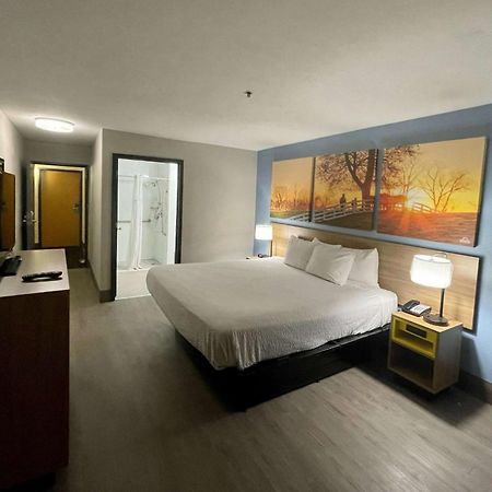 Days Inn By Wyndham Shawnee Exteriér fotografie